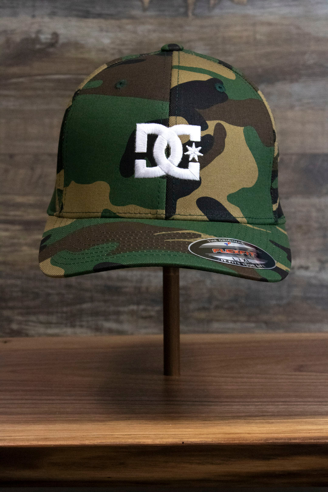 Camouflage Print Skater Hat | DC Shoes Black Bottom Camo Flexfit Cap