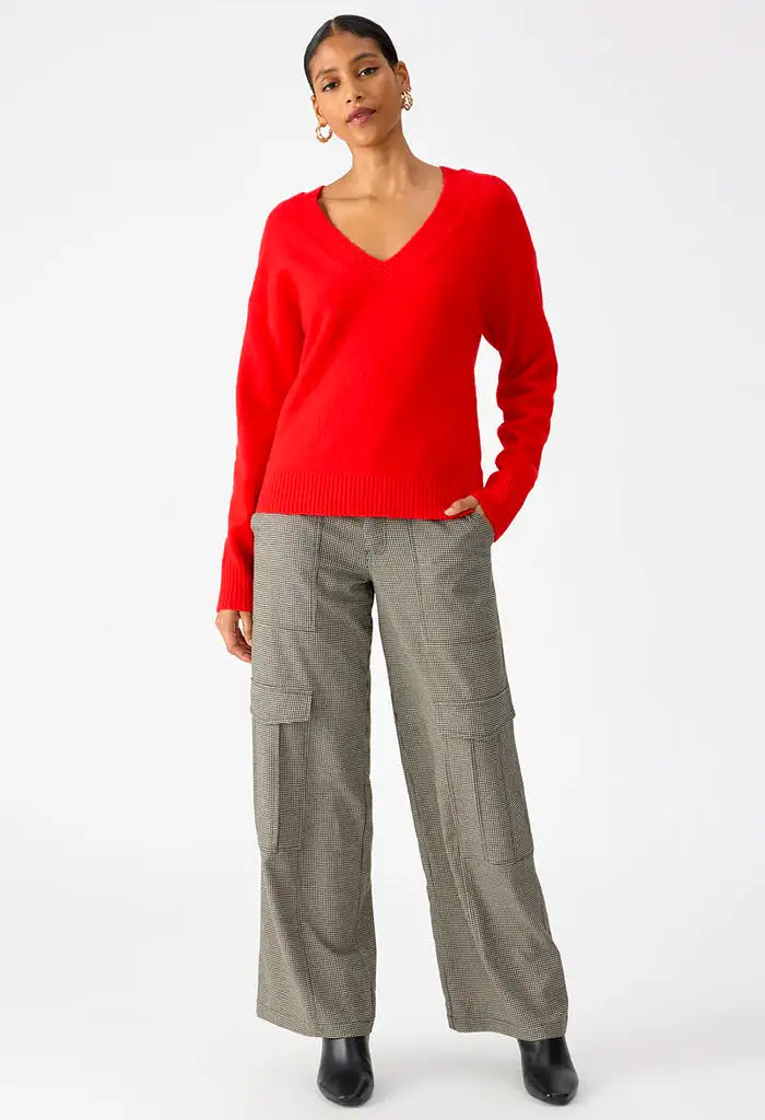 Easy Breezy V Neck Pullover-Lipstick